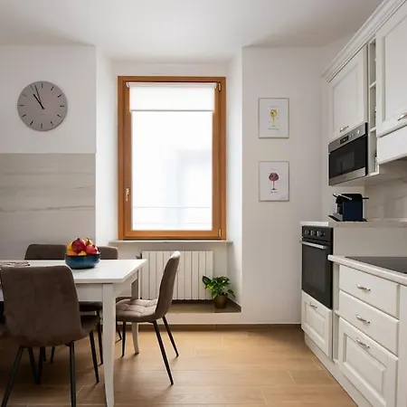 Idyllia - Magnificent *