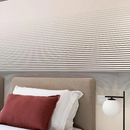 Idyllia - Magnificent * Róma