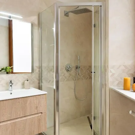 Idyllia - Magnificent * Róma